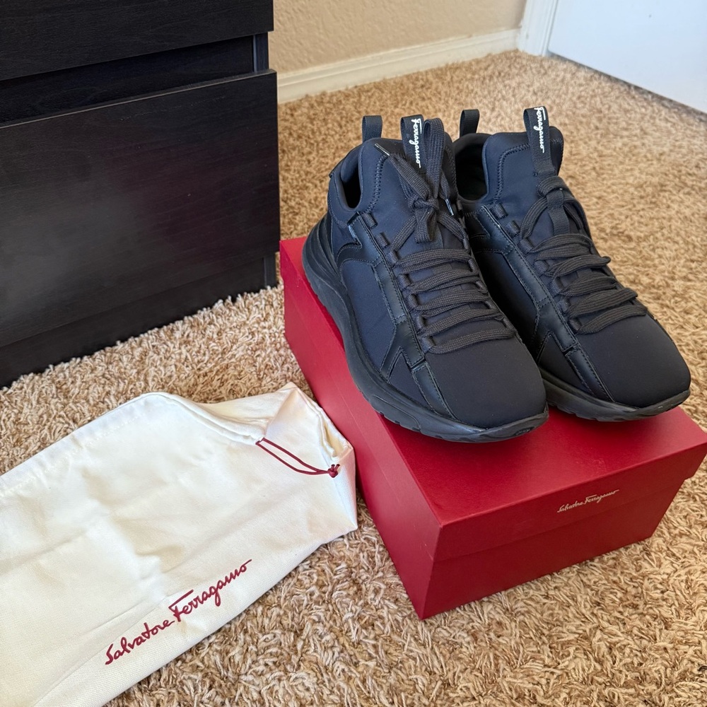 Salvatore Ferragamo Black 
Gancini-panel low-top neoprene trainers